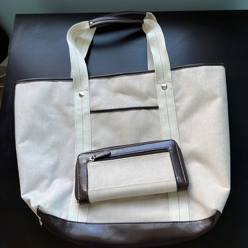 Gently used Liz Claiborne canvas tote & a matching wallet